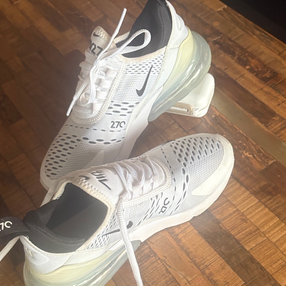 Nike Air Max 270 Women's White and Black